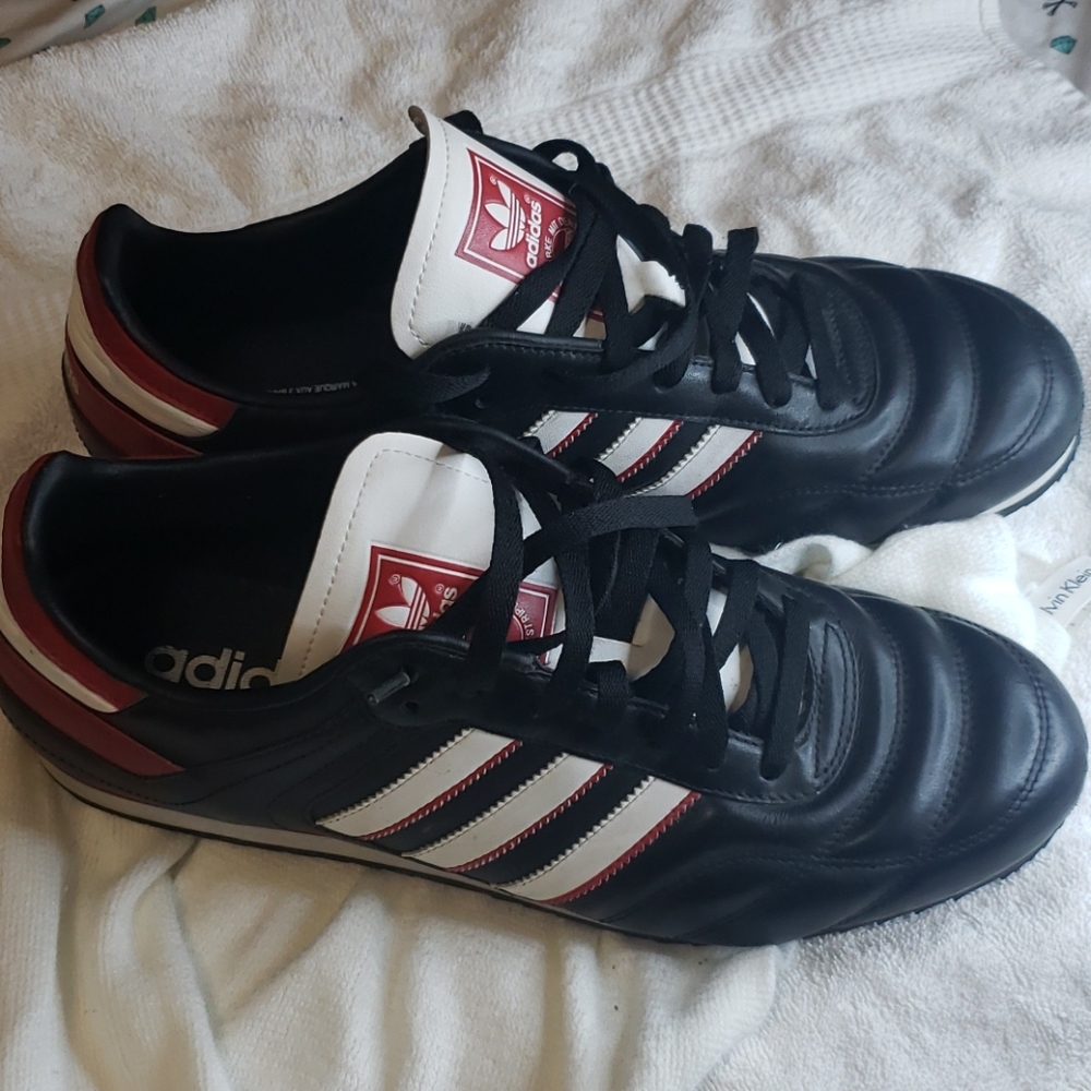 Shoes - Picture 2 of 2